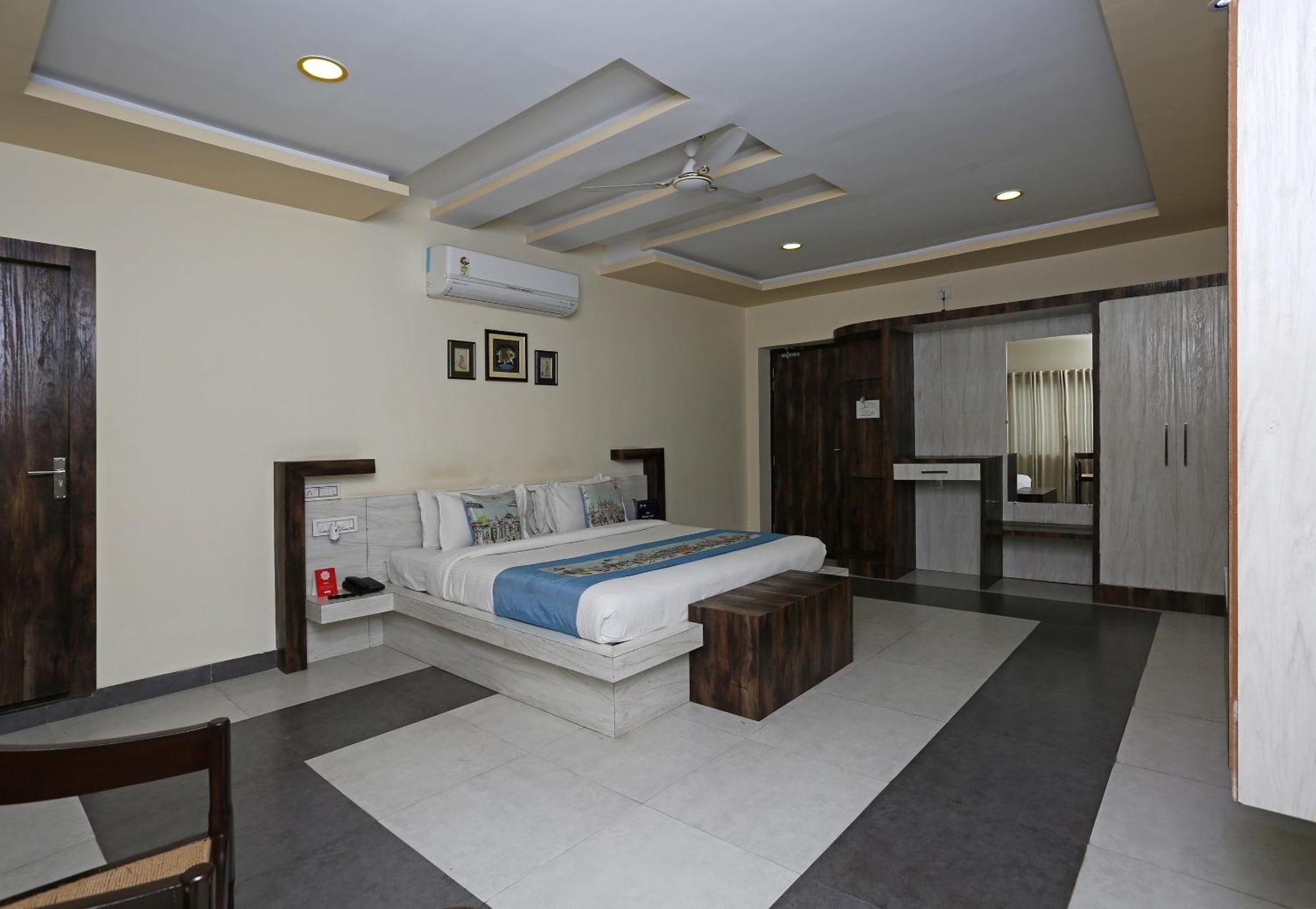 Collection O Greenland Udaipur Extérieur photo
